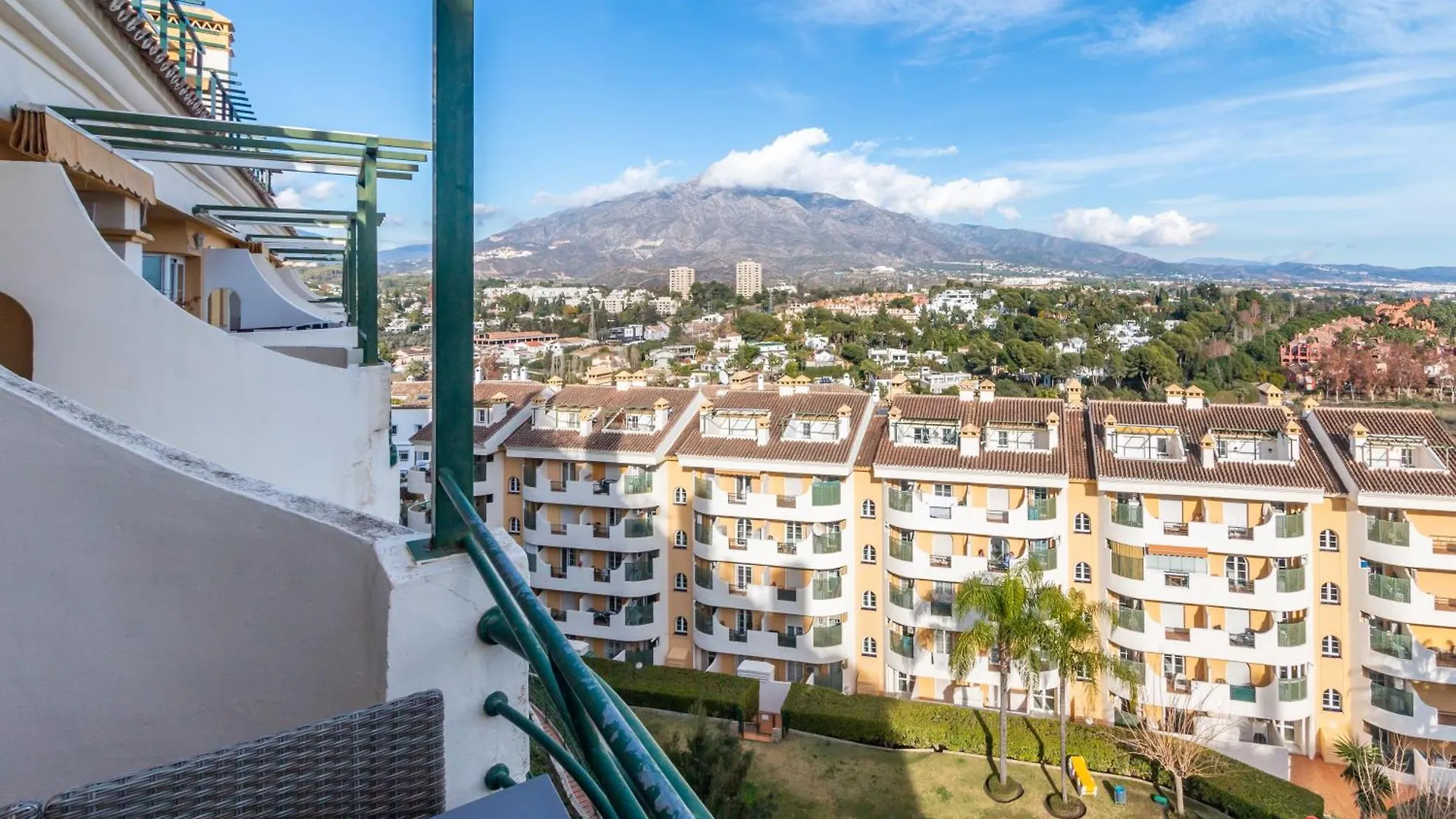 Senorio De Aloha Apartment Marbella